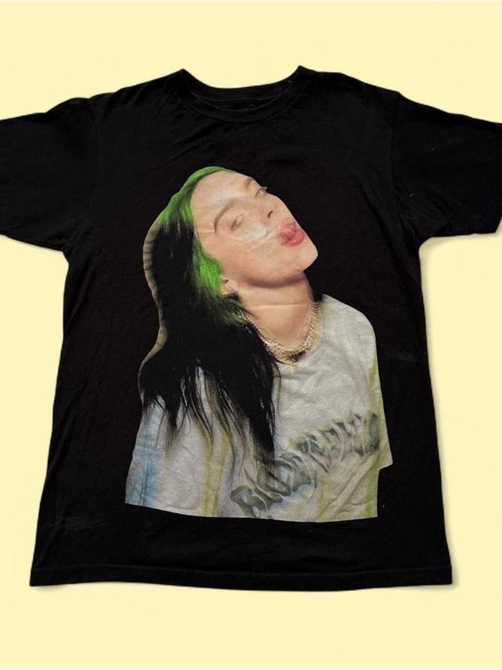Graphic Billie Eilish Black Tee with Portrait Print Men’s Medium